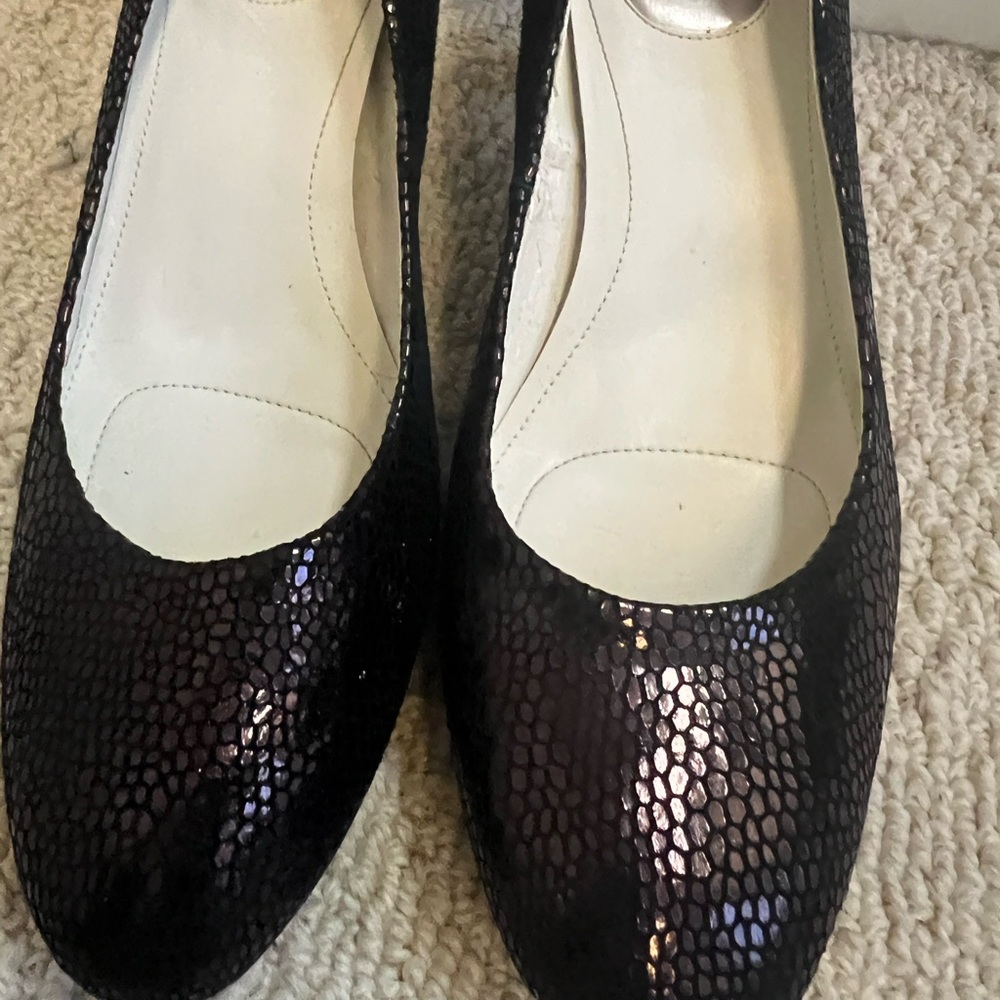 Calvin Klein dark brown bronze metallic heels size 9